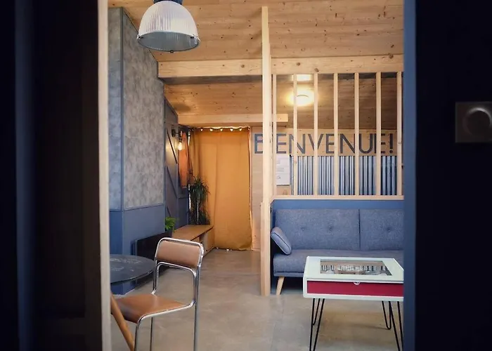 Duplex Sous Le Chateau Au Coeur De Daire Seix